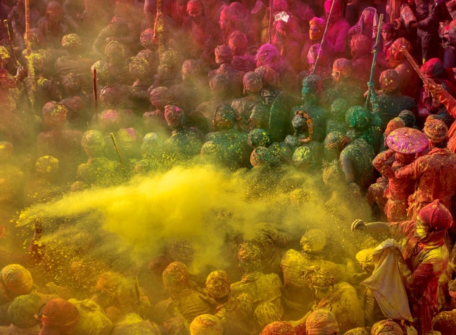 Holi Tour Image